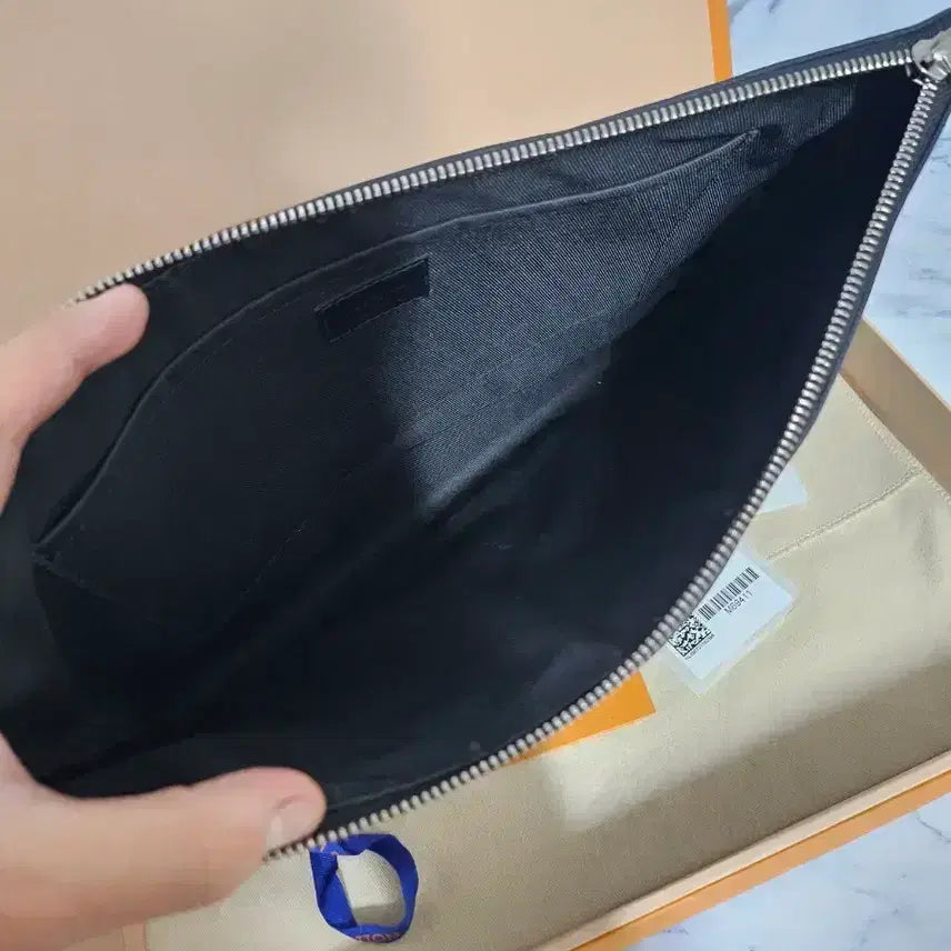 [BUNJANG] Louis Vuitton Discovery Monogram Clutch Full Set / 루이비통 디스커버리 모노그램 클러치 풀세트