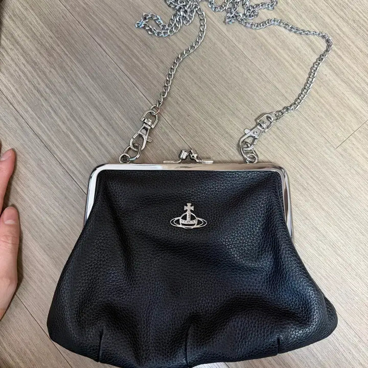 [BUNJANG] Vivienne Westwood Crossbody Bag / 비비안웨스트우드 크로스백