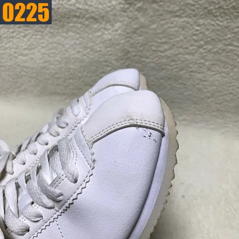 [BUNJANG] NIKE Cortez Sneakers / [235] NIKE 나이키 코르테즈 스니커즈