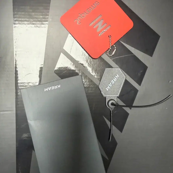 [BUNJANG] Supreme Nike Shox + Running Hat Bundle / [275] 슈프림 나이키 샥스 + 러닝 햇