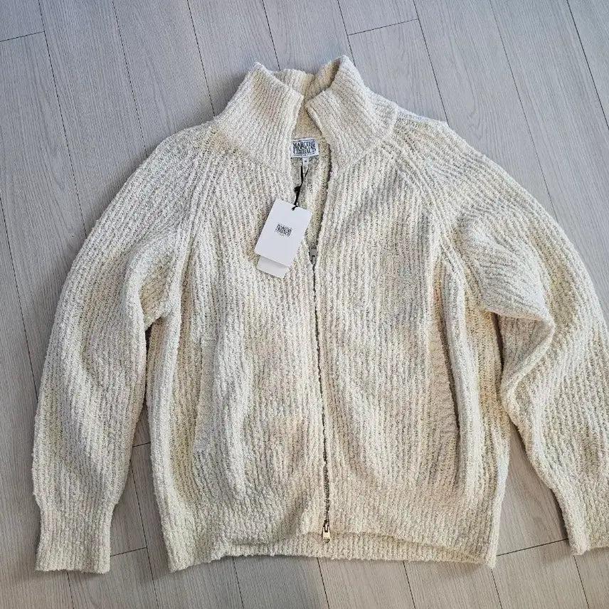 [BUNJANG] Marithe Francois Girbaud Cream Ribbed Zip Up Cardigan (M) / [정품]마리떼 프랑소와 저버 집업 가디건 (크림,M)