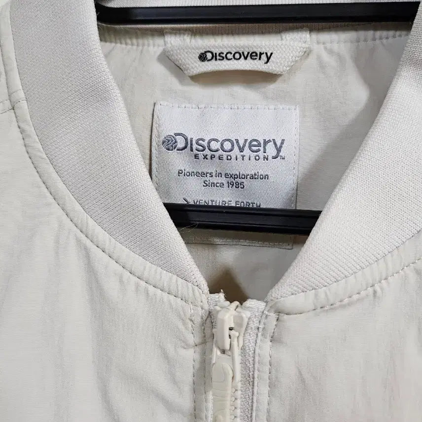[BUNJANG] Discovery Windbreaker Bomber Jacket (Size 90) / 24년)디스커버리 바람막이 항공점퍼 90