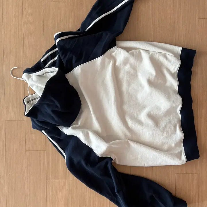 [BUNJANG] Ablie Hoodie / 에이블리 후드티