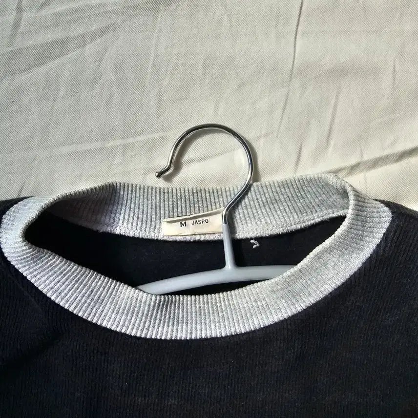 [BUNJANG] Ellesse Sweatshirt - Size M / 엘레쎄 맨투맨