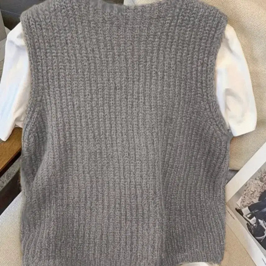 [BUNJANG] Unbranded Gray Knit Vest 66-77 / 새상품 회색 니트 조끼 66-77반