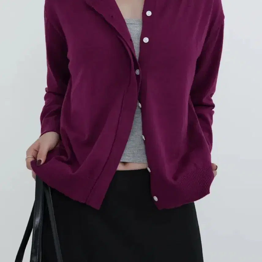 [BUNJANG] O-New-E Breeze Burgundy Round Cardigan / 오뉴이 브리즈 히든 버튼 라운드 가디건 버건디