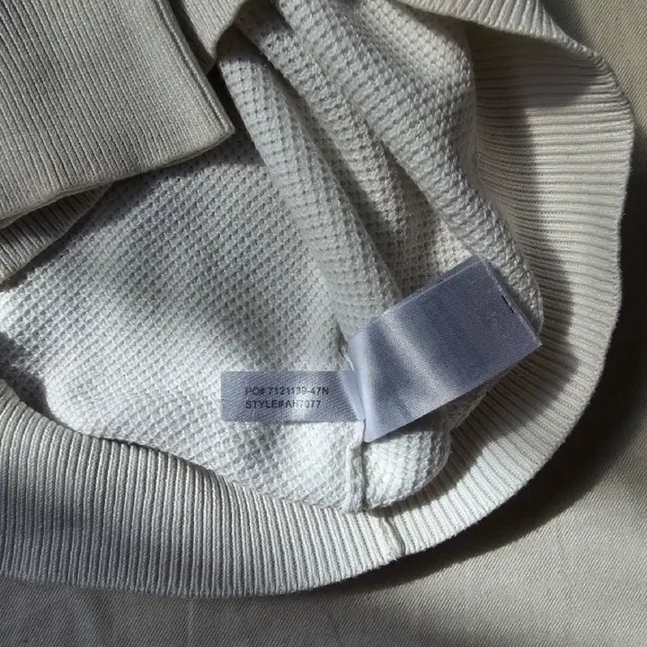 [BUNJANG] Lacoste Spell Knit Sweater / 라코스테 스펠 니트