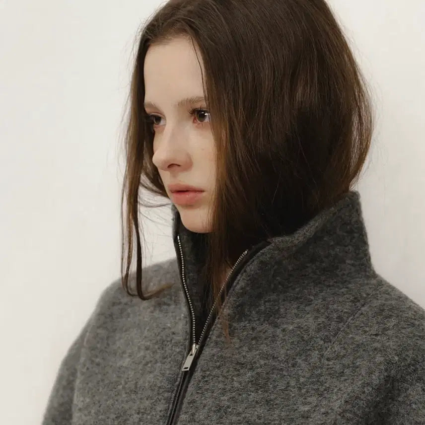 [BUNJANG] Around U Moment Book Zip-Up Jacket / 어라운드율 모먼트부클집업 프리 새것 옷걸이채