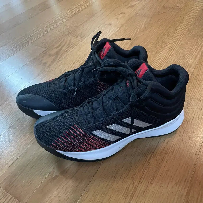 [BUNJANG] Adidas Prospark Basketball Shoes 280 / 아디다스 프로스파크 농구화 280