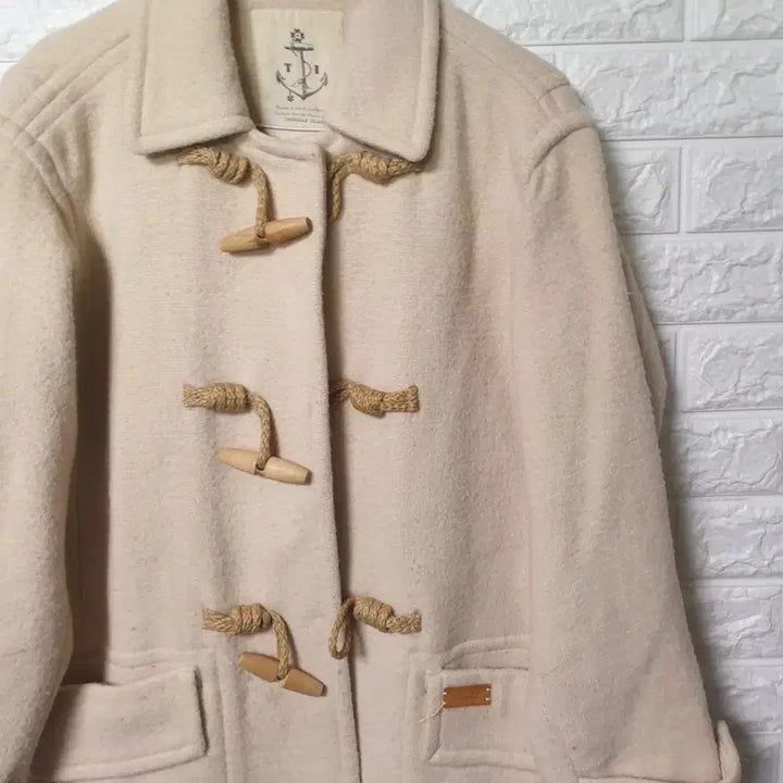 [BUNJANG] Thursday Island Duffle Coat / 써스데이아일랜드 더플코트 판매합니다