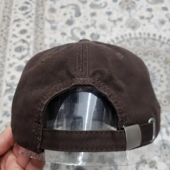 [SOLD OUT] Hello 자수 브라운 볼캡