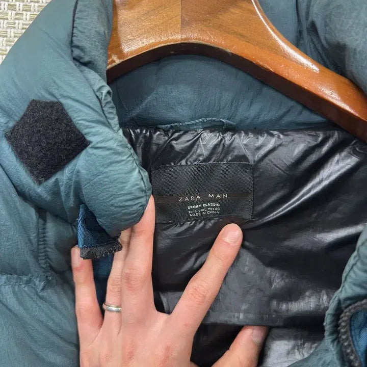 [SOLD OUT] 자라 ZARA 캐주얼 패딩 조끼 L M12728