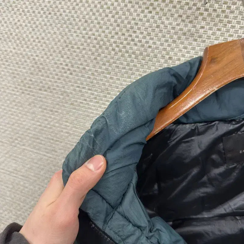 [SOLD OUT] 자라 ZARA 캐주얼 패딩 조끼 L M12728