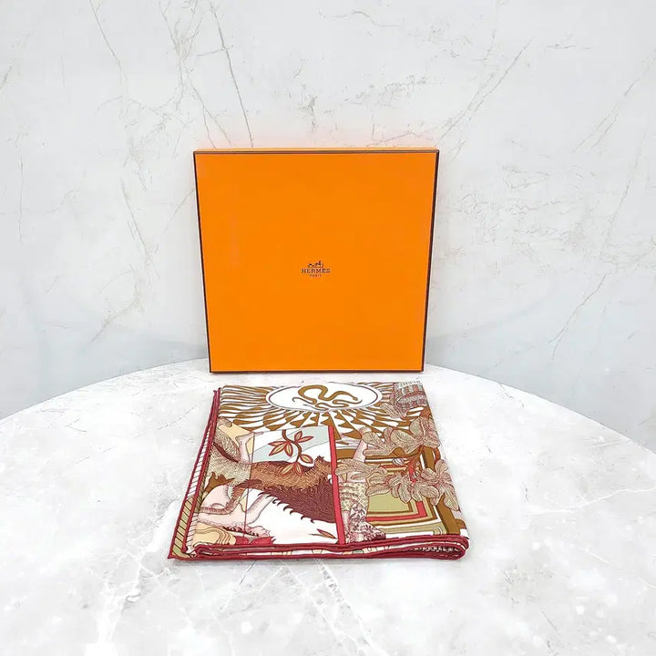 [BUNJANG] Hermes La Danse Des Amazones Silk Scarf Carre 90 / 에르메스 라 단스 데 아마조네스 실크 스카프 까레 90 H003535S
