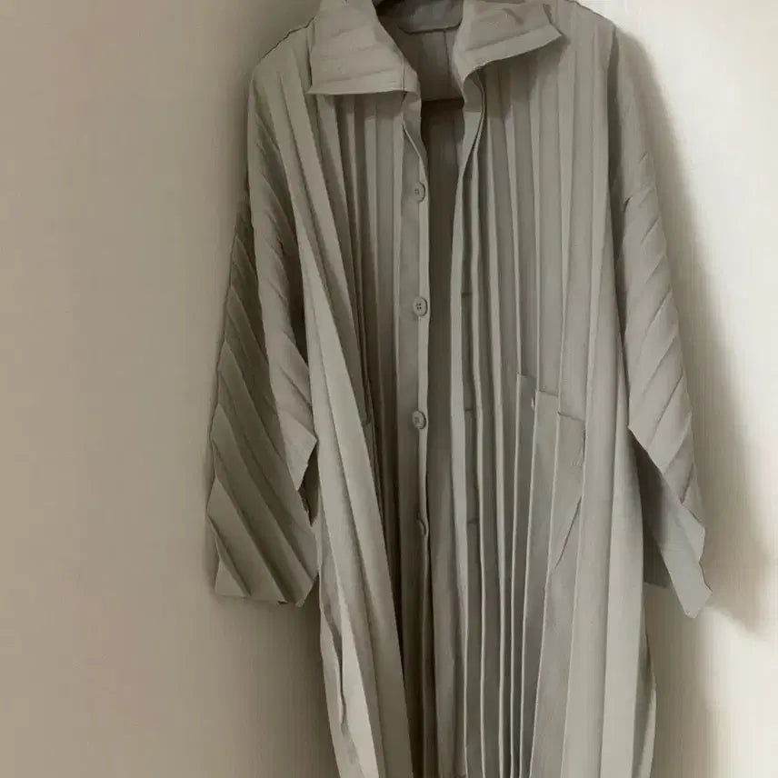 [BUNJANG] Homme Plisse Edge Coat Gray / 옴므플리세 엣지코트 그레이