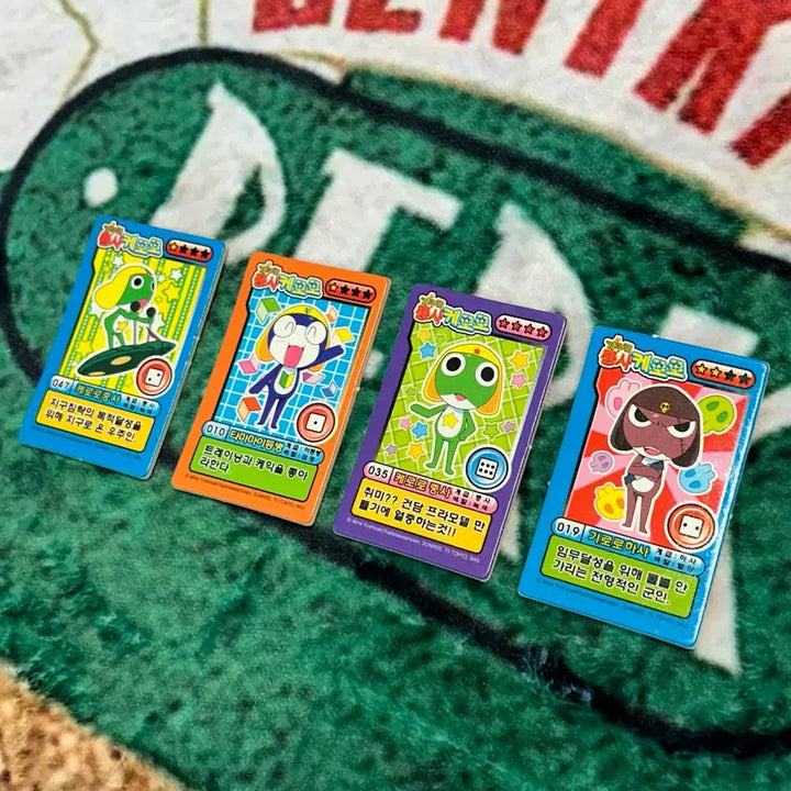 [BUNJANG] Vintage Keroro Mini Card Game Ttakji / 고전문구 케로로 미니카드 게임 딱지