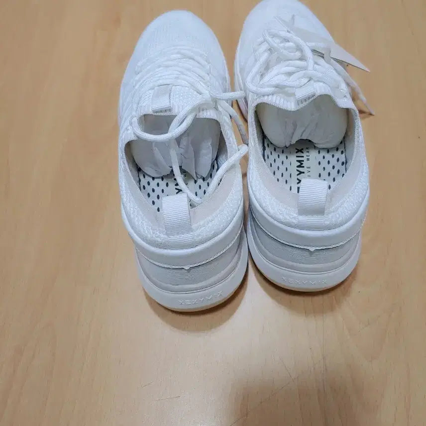 [BUNJANG] Xexymix Sneakers 255 - White / * 젝시믹스운동화 255