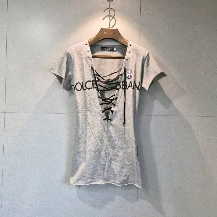 [SOLD OUT] DOLCE&GABBANA 돌체앤가바나 정품 여성 반팔 티셔츠 그레이