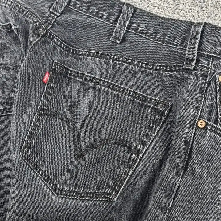 [BUNJANG] Levi's 501 Black Denim Jeans (38X30) / 리바이스 501 블랙 데님 진 팬츠 ( 38X30 ) / 11326
