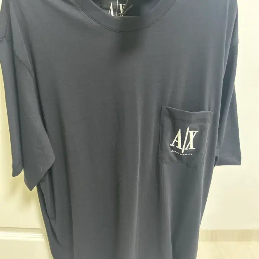 [BUNJANG] Armani Exchange Pocket Logo Black T-Shirt / 아르마니 익스체인지 블랙 포켓 반팔 티셔츠
