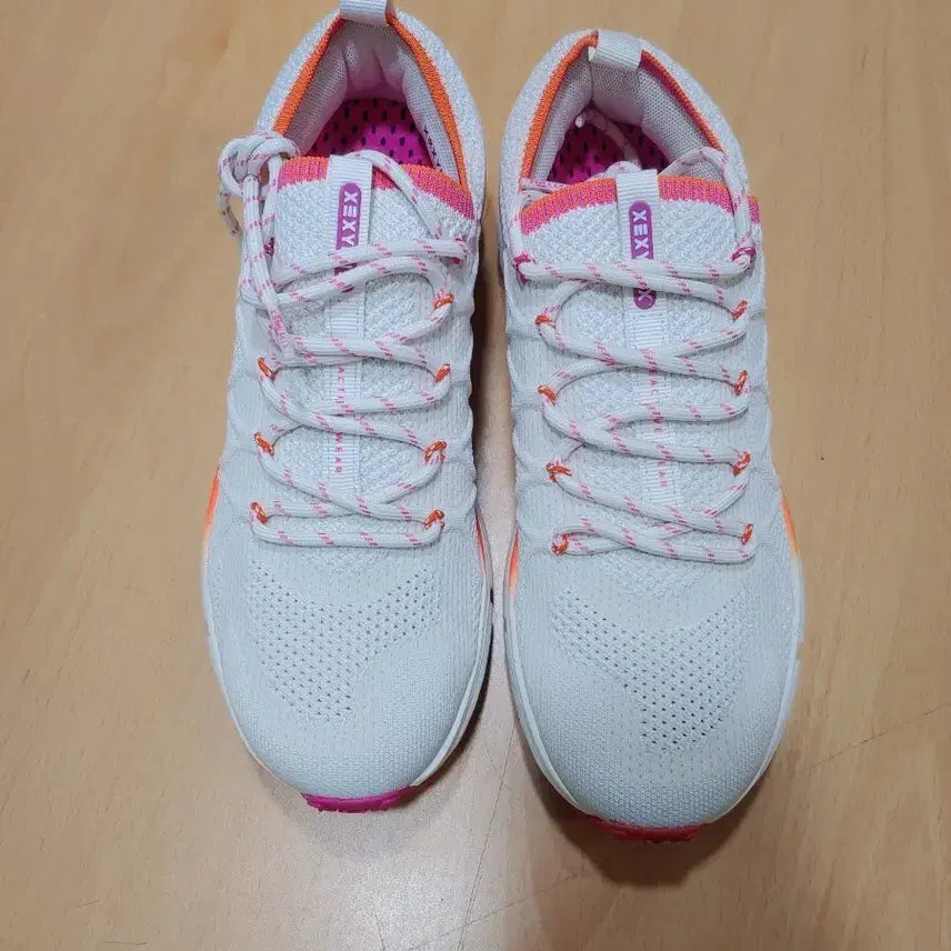 [BUNJANG] Xexymix 255 Sneakers / * 젝시믹스운동화 255