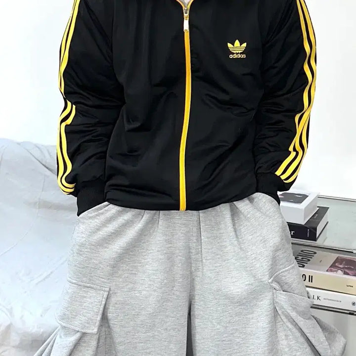 [BUNJANG] Adidas Black Yellow Track Top Jersey XL / 아디다스 블랙 옐로우 트랙탑 져지 XL