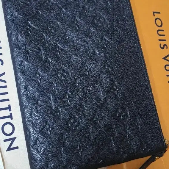 [BUNJANG] Louis Vuitton Empreinte Clutch Black / 루이비통 앙프렝뜨 클러치/클러치백 정품S급(영수증O)