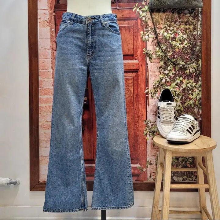 [BUNJANG] Sandro Semi-Bootcut Denim Pants / 산드로 sandro 세미 부츠컷 데님 팬츠