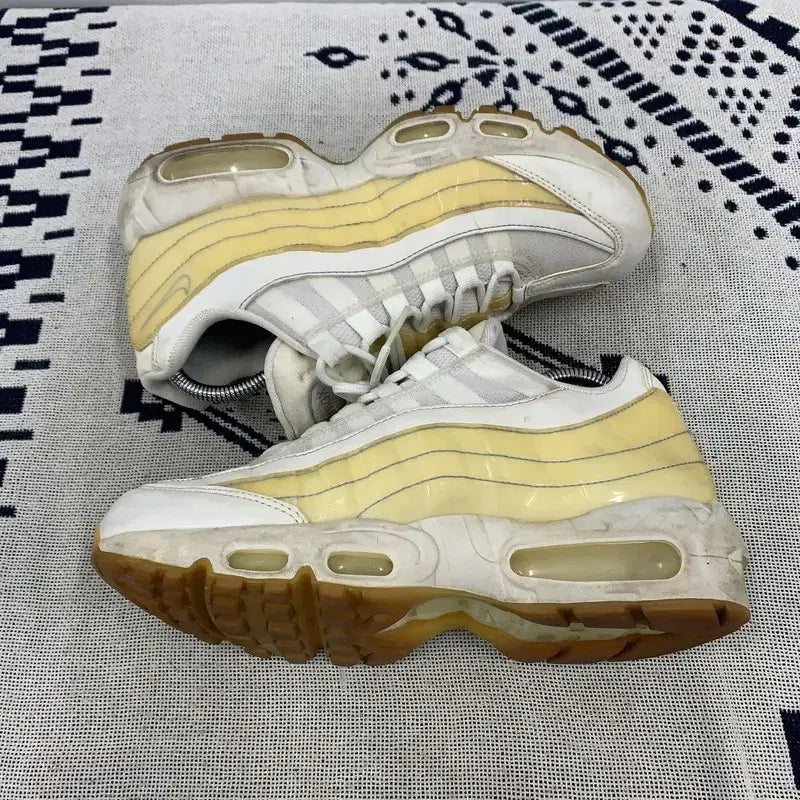 [BUNJANG] Nike Air Max 95 SE Summit White Sneakers 245 / 나이키 에어맥스 95 SE 서밋 화이트 운동화 245 E02300