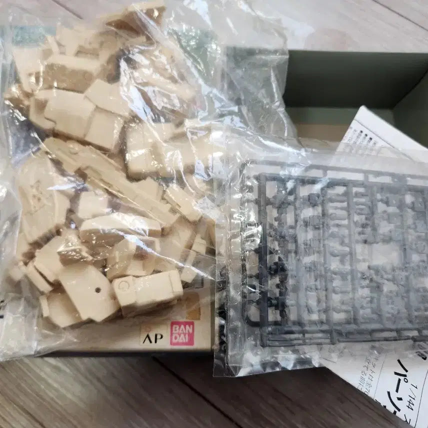 [BUNJANG] B-CLUB Super Robot Wars R2 Resin Kit 1/144 Scale / B-CLUB 슈로대 R2 레진키트