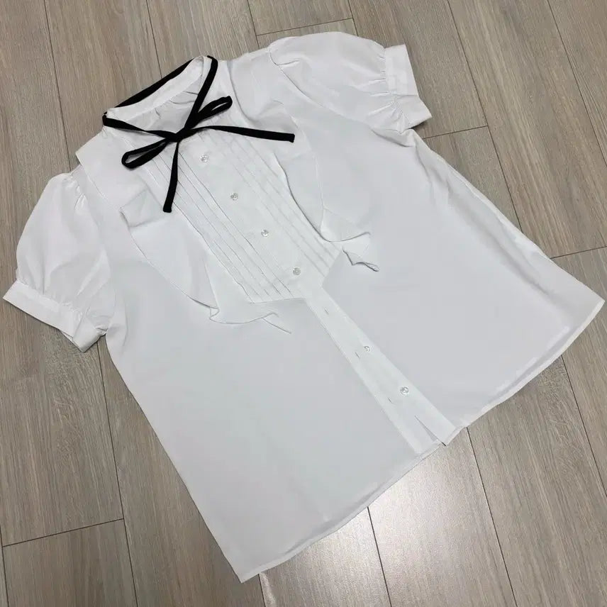 [BUNJANG] Grl Greil Ribbon Blouse / 반택무배ㅣgrl그레일 반팔리본블라우스 스나계양산형미셸마카롱