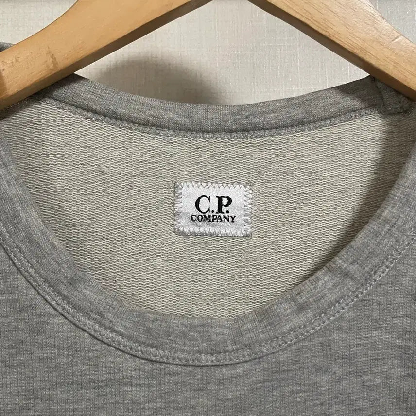 [BUNJANG] C.P. Company Gray Sweatshirt M / C.P. 컴퍼니 맨투맨 그레이 M