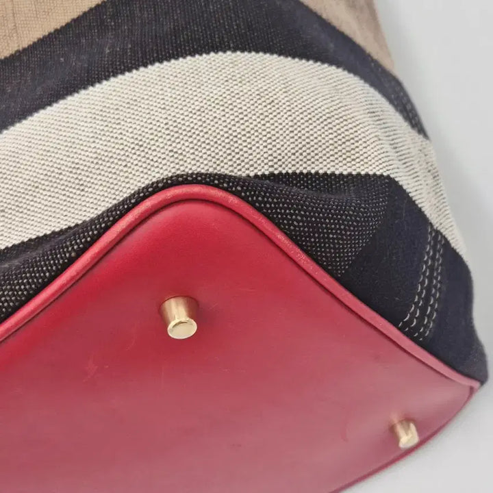 [BUNJANG] Burberry House Check Canvas Bucket Bag / [중고명품셀렉트]버버리 하우스 체크 캔버스 버킷백