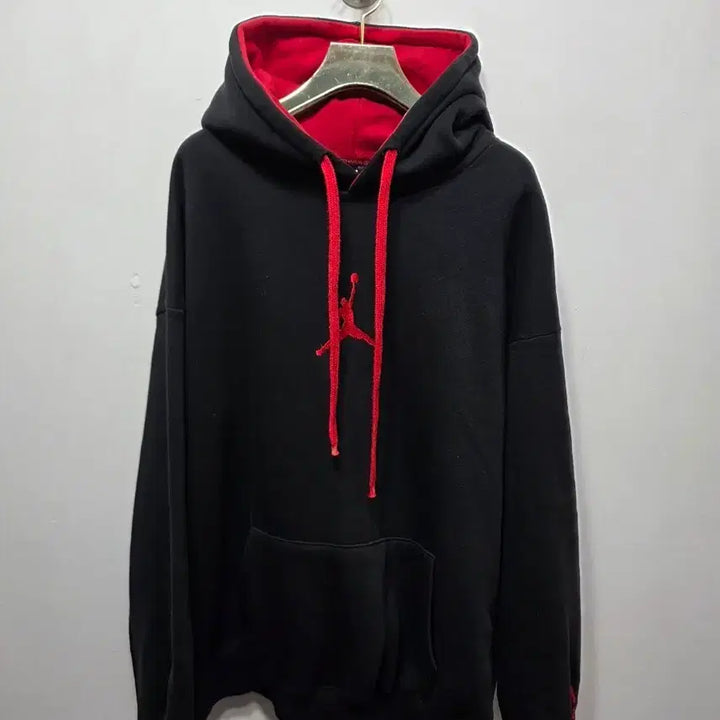 [BUNJANG] Jordan Black Hoodie Red Logo S / 조던 블랙 후드티 레드 로고 S