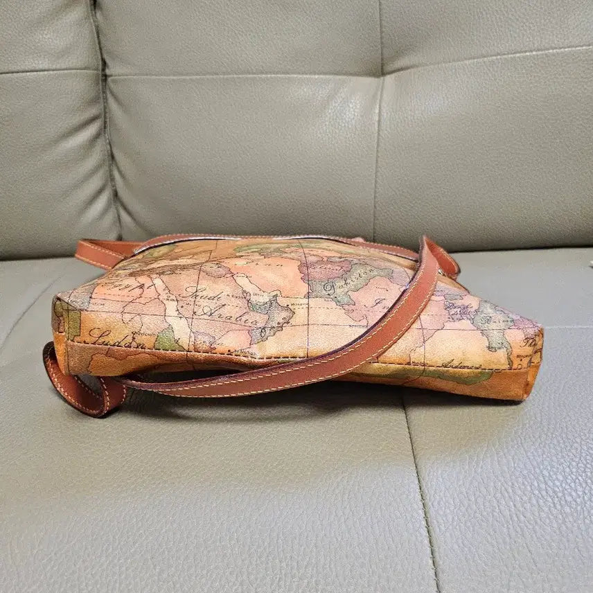 [BUNJANG] Prima Classe Crossbody Bag / 프리마클라쎄 지도가방 크로스백 남녀공용 가방