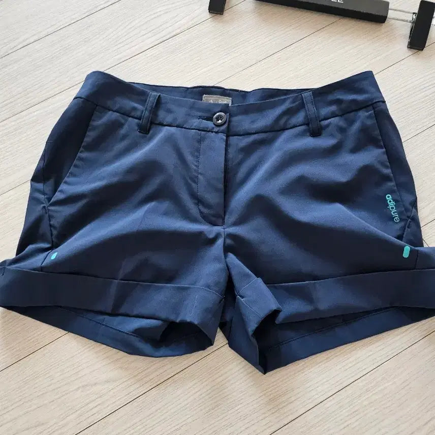 [BUNJANG] Adidas Women's Navy Shorts M / 아디다스곫그 여성 네이비 반바지 m