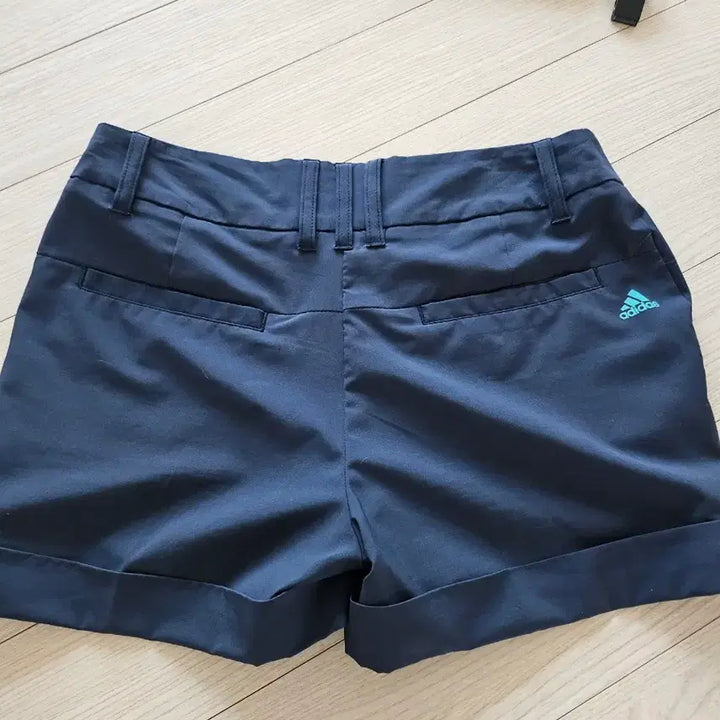 [BUNJANG] Adidas Women's Navy Shorts M / 아디다스곫그 여성 네이비 반바지 m