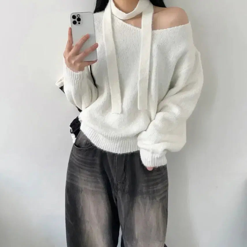 [BUNJANG] Loose Fit V-Neck Knit Sweater / 루즈핏 시보리 숄더 브이넥 니트