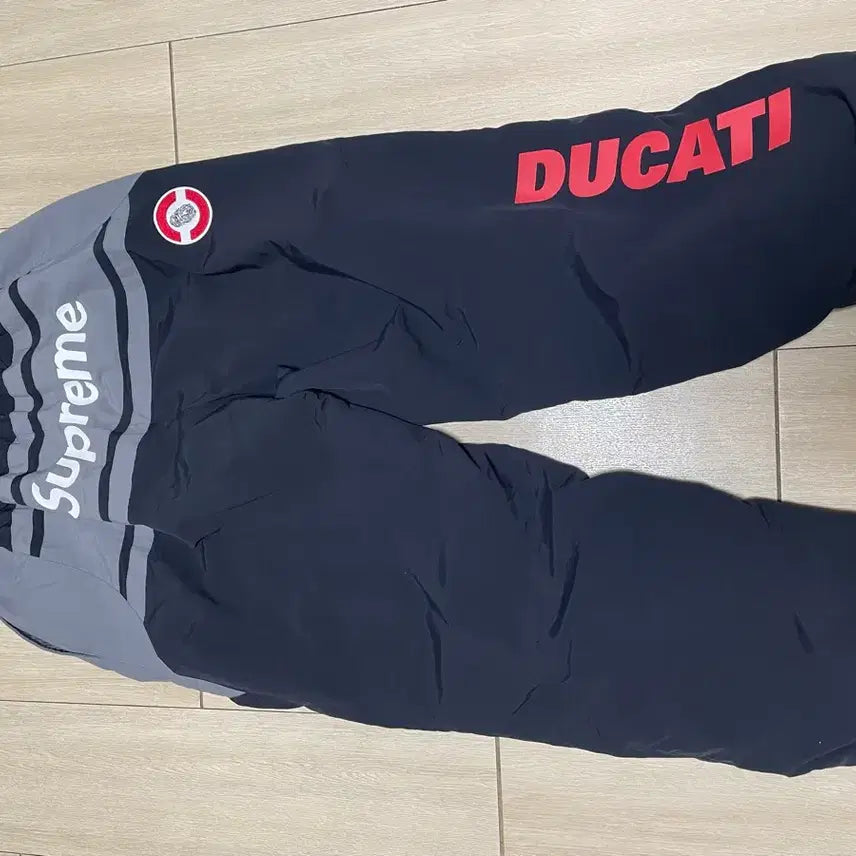 [BUNJANG] Supreme Ducati Track Pants Black L / 슈프림 두카티 트랙 팬츠 블랙 L