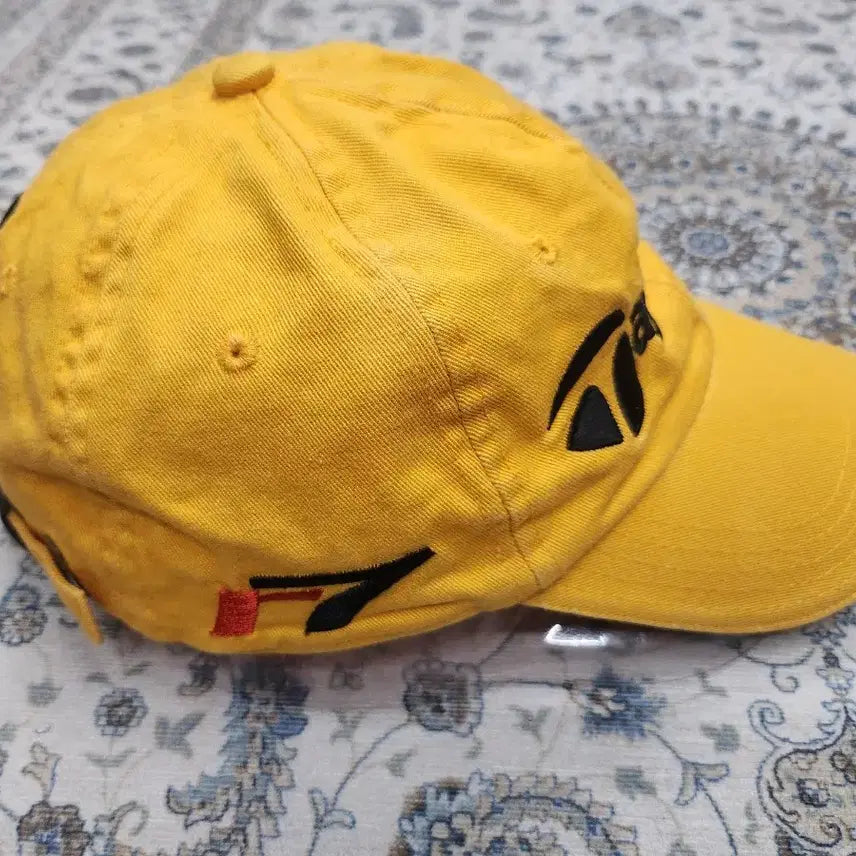 [BUNJANG] TaylorMade Golf Yellow Ball Cap / 테일러메이드 골프  옐로우 볼캡