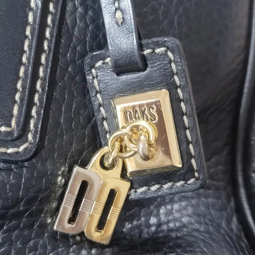 [SOLD OUT] DAKS 닥스 천연소가죽 금장장식 토트백