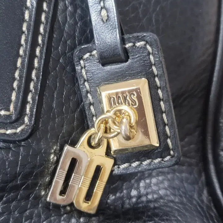 [SOLD OUT] DAKS 닥스 천연소가죽 금장장식 토트백