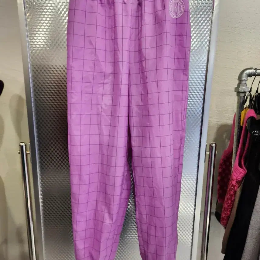 [SOLD OUT] 나이키 보라색 체크 트레이닝 바지