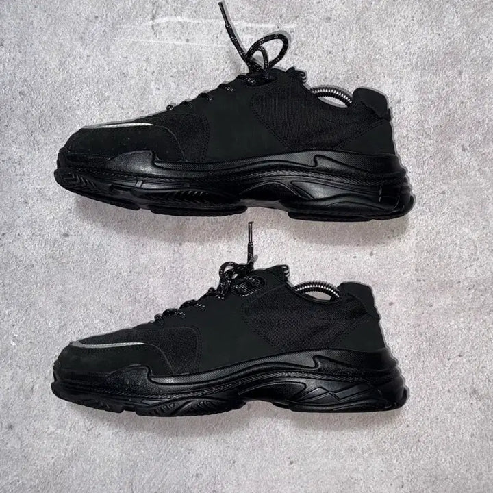 [BUNJANG] Grabin Black Sneakers 260mm / grabin 그라빈 블랙 운동화 260mm