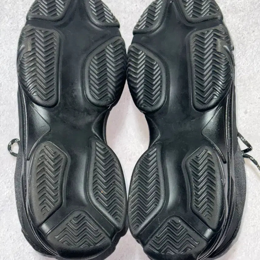 [BUNJANG] Grabin Black Sneakers 260mm / grabin 그라빈 블랙 운동화 260mm