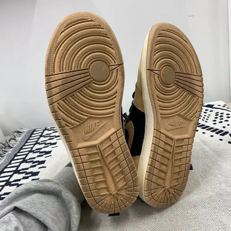 [BUNJANG] Nike Jordan 1 Retro High OG Vachetta Tan Sneakers 275 / 나이키 조던1 레트로 하이 OG 바체타 탄 스니커즈 275 E02304