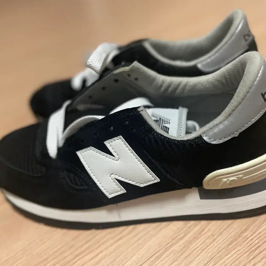 [BUNJANG] New Balance 990v1 Black 250 Shoes / 뉴발란스 990v1 블랙 250 새상품