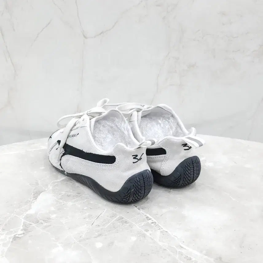 [BUNJANG] Balenciaga Puma Speedcat Suede Sneakers - 36 / 36 / 발렌시아가 X 퓨마 스피드캣 스웨이드 스니커즈 406519