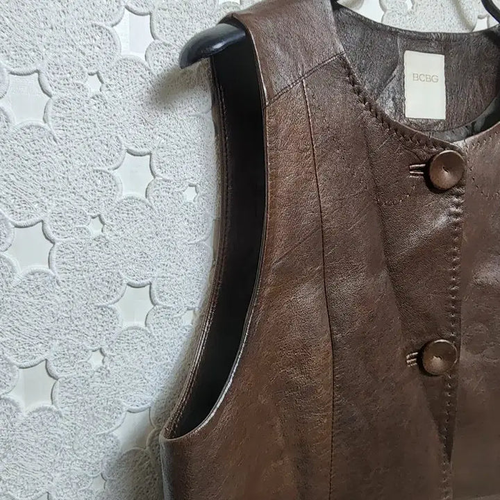 [BUNJANG] BCBG Leather Vest Women's 55 / BCBG 양가죽조끼 여성55