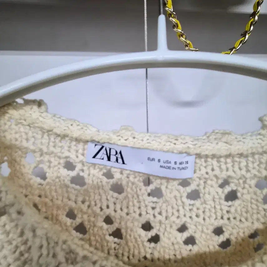 [BUNJANG] ZARA Crochet Knit Top & BLANK Dot Stripe Skirt / 자라 크로쉐 니트. blank 도트 스트라이프 스커트